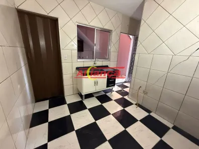 Casa com 1 Quarto para alugar, 50m² no Parque Continental II, Guarulhos