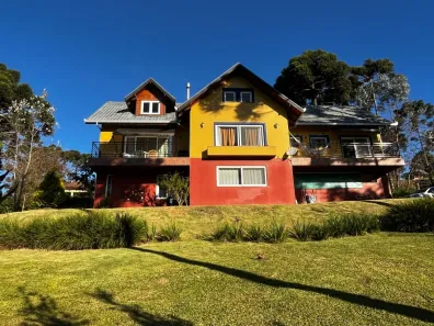 Casa de Condomínio com 3 Quartos à venda, 2657m² no Cascatas, Campo Alegre