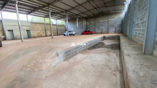 Galpão/Depósito/Armazém para alugar, 550m² no Amoroso Costa, Uberaba