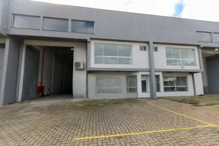 Galpão/Depósito/Armazém para alugar, 700m² no Sarandi, Porto Alegre