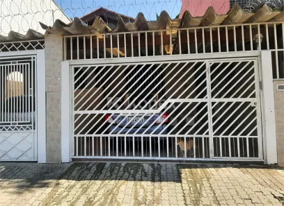 Casa com 5 Quartos à venda, 200m² no Parque Edu Chaves, São Paulo
