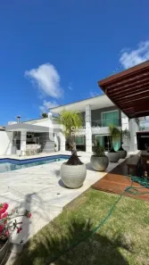 Casa com 4 Quartos à venda, 330m² no Buraquinho, Lauro de Freitas