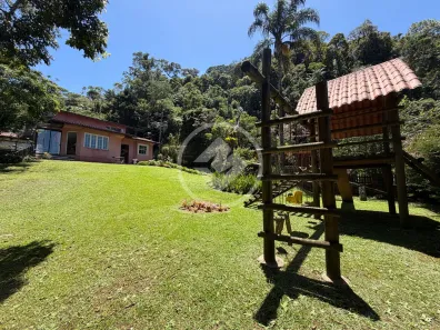 Casa de Condomínio com 4 Quartos à venda, 342m² no Carlos Guinle, Teresópolis