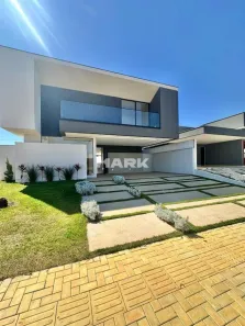 Casa com 4 Quartos à venda, 325m² no Universidade, Vitória da Conquista