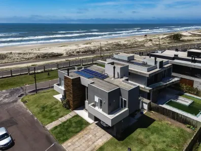 Casa de Condomínio com 4 Quartos à venda, 266m² no , Osório