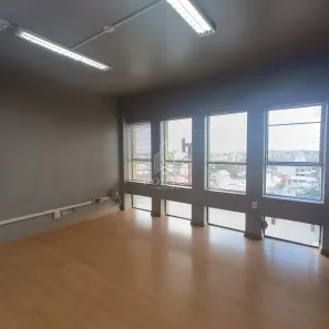 Sala Comercial à venda, 38m² no Rio Branco, Caxias do Sul