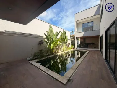 Casa de Condomínio com 4 Quartos à venda, 255m² no Cidade Alpha, Eusébio