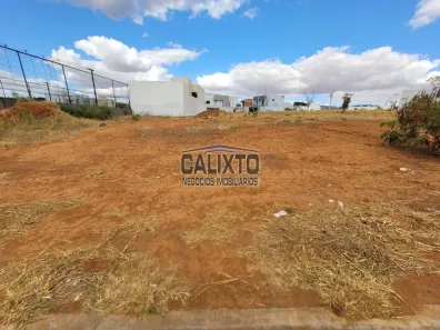 Lote/Terreno à venda, 373m² no Aclimação, Uberlândia
