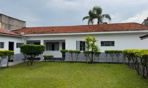 Casa com 3 Quartos para venda ou aluguel, 252m² no Alvinópolis, Atibaia
