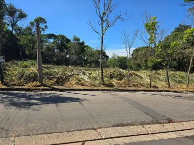Lote/Terreno à venda, 2950m² no Jardim Colonial, Atibaia