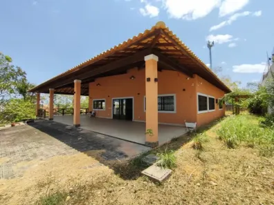 Casa com 4 Quartos para alugar, 1080m² no Santa Isabel, Teresina
