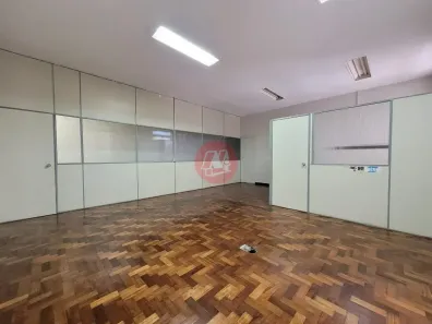 Sala Comercial para alugar, 333m² no Centro Histórico, Porto Alegre
