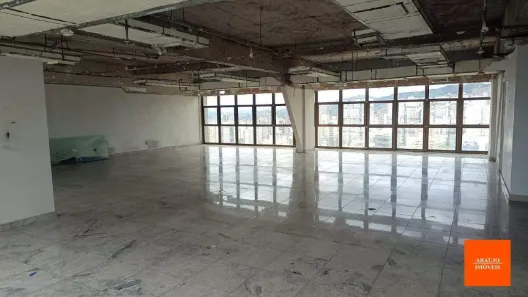 Imóvel Comercial para alugar, 325m² no Santa Efigênia, Belo Horizonte