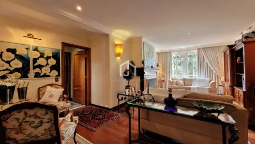 Apartamento com 3 Quartos à venda, 160m² no Vila Campos do Jordão, Campos do Jordão