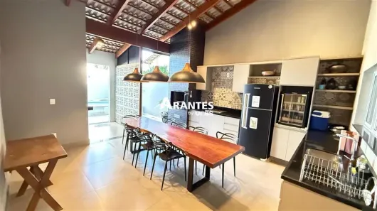 Casa com 3 Quartos à venda, 251m² no Bosque dos Buritis, Uberlândia