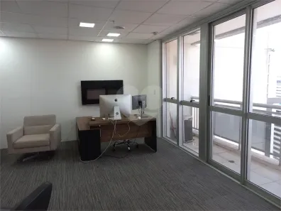 Sala Comercial para venda ou aluguel, 55m² no Vila São Francisco (Zona Sul), São Paulo