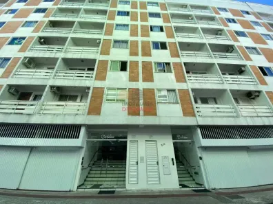 Apartamento com 2 Quartos para alugar, 80m² no Centro, Balneário Camboriú