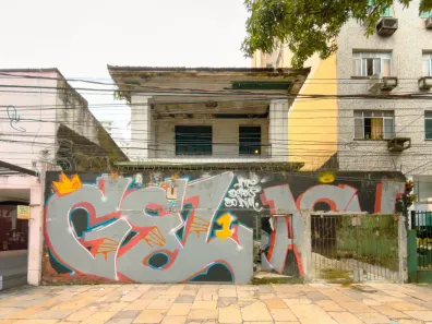 Lote/Terreno à venda, 750m² no Nazaré, Belém