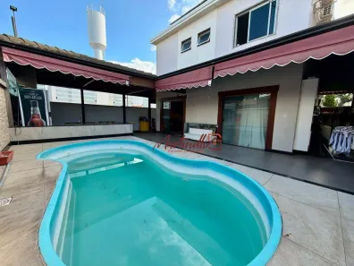 Casa de Condomínio com 4 Quartos à venda, 180m² no Colina de Laranjeiras, Serra