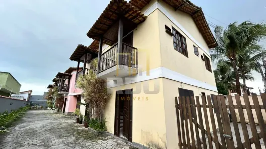 Casa com 2 Quartos à venda, 85m² no Extensão do Bosque, Rio das Ostras