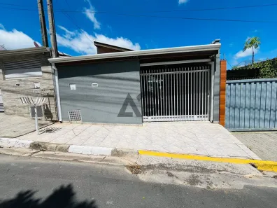 Casa com 2 Quartos à venda, 165m² no Loteamento Residencial Colina dos Ipês, Serra Negra