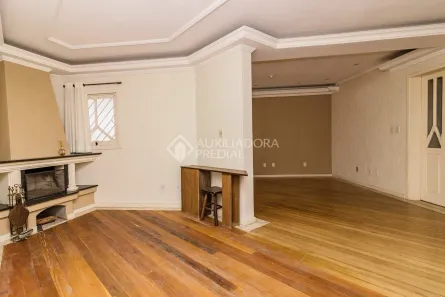 Casa com 5 Quartos à venda, 453m² no Chácara das Pedras, Porto Alegre