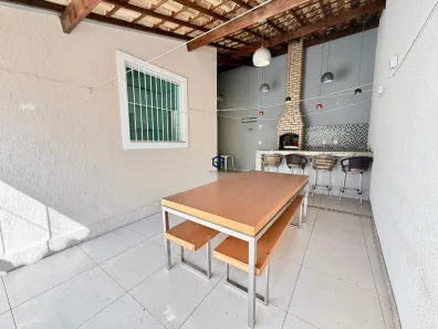 Casa com 2 Quartos à venda, 118m² no Rio Branco, Belo Horizonte