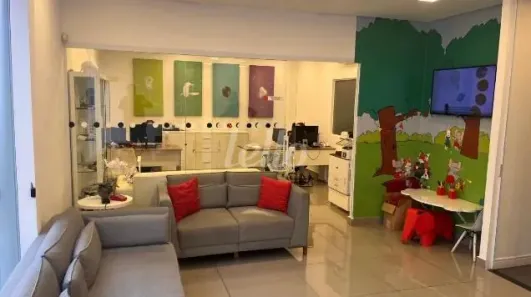 Prédio Comercial para alugar, 420m² no Jardim da Glória, São Paulo