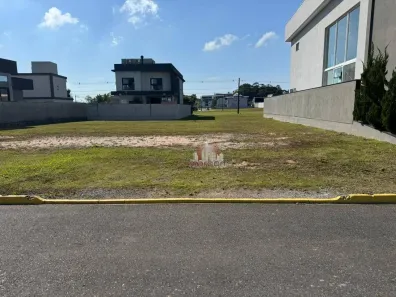 Lote/Terreno à venda, 351m² no Santa Regina, Camboriú
