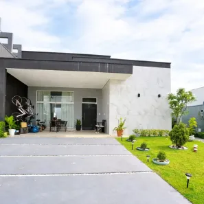 Casa de Condomínio com 3 Quartos para alugar, 275m² no Tarumã, Manaus