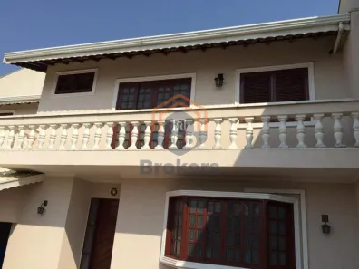 Sobrado com 3 Quartos à venda, 182m² no Vila Galvão, Jundiaí