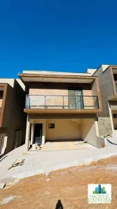 Casa de Condomínio com 3 Quartos para alugar, 135m² no Vila Omízollo, Louveira