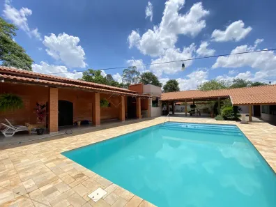 Fazenda/Sítio com 3 Quartos à venda, 274m² no Monte Carlo, Americana