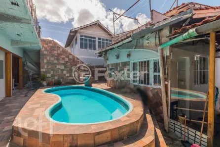 Casa com 3 Quartos à venda, 283m² no Jardim Sabará, Porto Alegre