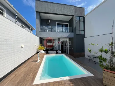 Casa com 3 Quartos à venda, 158m² no Portinho, Cabo Frio