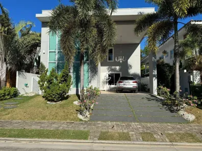Casa com 5 Quartos para alugar, 330m² no Coaçu, Eusébio