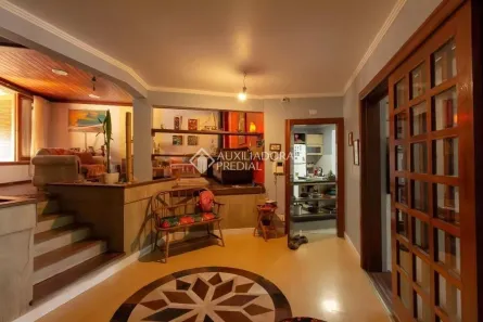 Casa com 4 Quartos à venda, 345m² no Jardim Itu, Porto Alegre