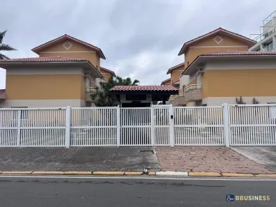 Sobrado com 2 Quartos à venda, 78m² no Centro, Bertioga