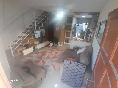 Sobrado com 2 Quartos à venda, 90m² no Nova Palhoça, Palhoça