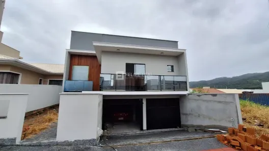 Casa com 3 Quartos à venda, 146m² no Bela Vista, Palhoça