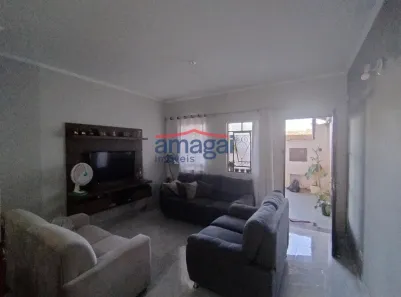Casa com 3 Quartos à venda, 156m² no Conjunto São Benedito, Jacareí