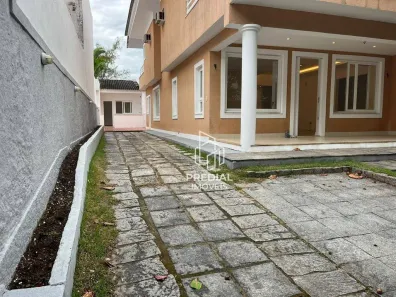 Casa com 4 Quartos à venda, 357m² no Itacoatiara, Niterói
