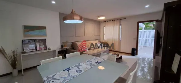 Casa com 4 Quartos à venda, 321m² no Itaipu, Niterói