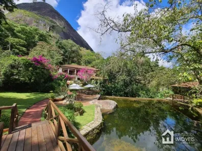 Casa de Condomínio com 9 Quartos à venda, 700m² no Corrêas, Petrópolis
