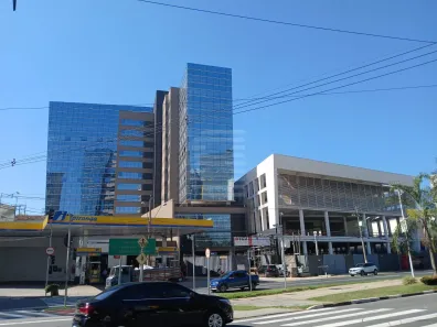 Sala Comercial para alugar, 135m² no Cambuí, Campinas