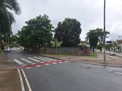 Lote/Terreno à venda, 961m² no Piratininga, Niterói
