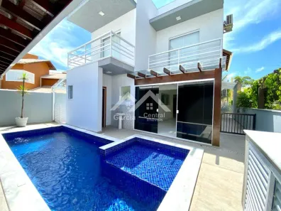 Casa de Condomínio com 3 Quartos à venda, 200m² no Jardim Três Marias, Peruíbe