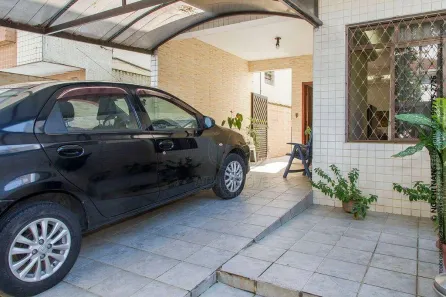 Casa com 3 Quartos à venda, 158m² no Embaré, Santos
