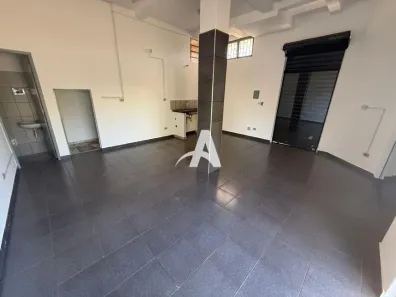 Sala Comercial para alugar, 40m² no Presidente Roosevelt, Uberlândia
