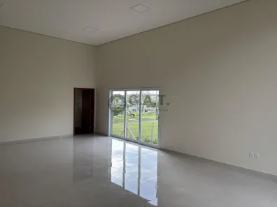 Casa de Condomínio com 3 Quartos para alugar, 370m² no Caguassu, Sorocaba